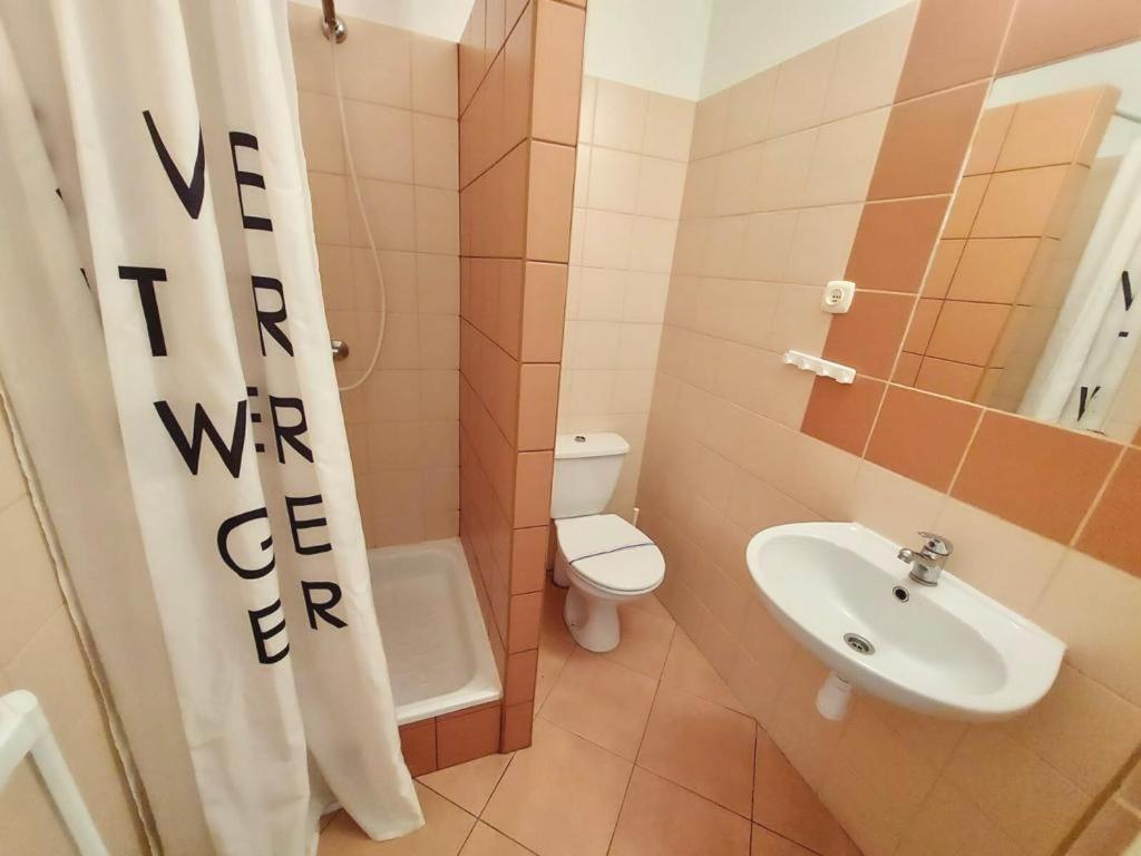 Pod Roza Economy Bed & Breakfast Leba Bagian luar foto