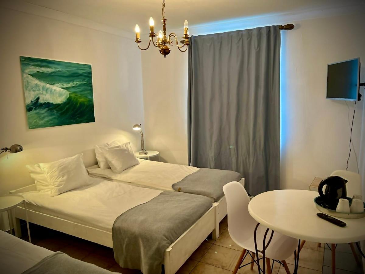 Pod Roza Economy Bed & Breakfast Leba Bagian luar foto